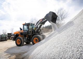 Utovarivači na kotačima Doosan DL220-7