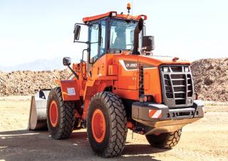 Utovarivači na kotačima Doosan DL250-5