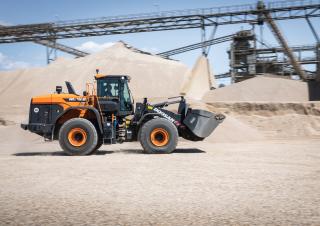 Utovarivači na kotačima Doosan DL420CVT-7