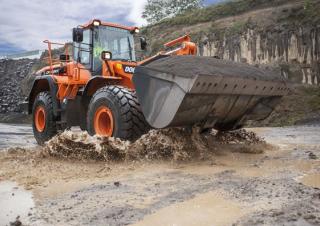 Utovarivači na kotačima Doosan DL450-5
