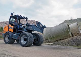 Utovarivači na kotačima Giant G5000 X-tra