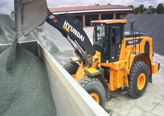 Utovarivači na kotačima Hyundai HL975 XT