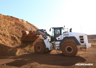 Utovarivači na kotačima Hidromek HMK 640 WL
