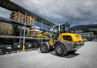 Utovarivači na kotačima Liebherr L 504 Compact