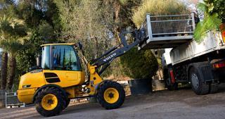 Utovarivači na kotačima Volvo L25F
