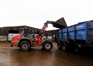Utovarivači na kotačima Manitou MLA-T 533-145 V+ Classic