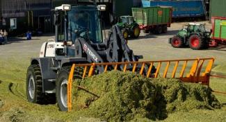 Utovarivači na kotačima Terex TL 210