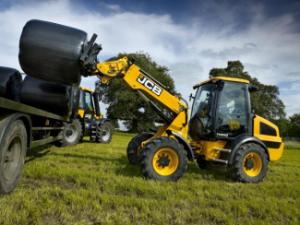 Utovarivači na kotačima JCB TM 220 