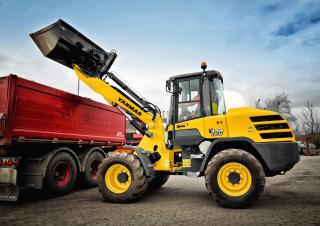 Utovarivači na kotačima Yanmar V 120