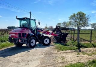 Utovarivači na kotačima Yanmar V7-HW