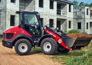 Utovarivači na kotačima Yanmar V7