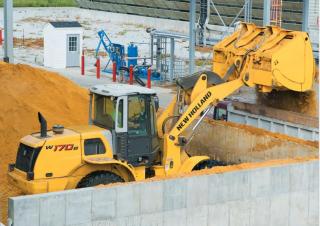 Utovarivači na kotačima New Holland W170B