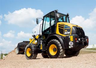 Utovarivači na kotačima Komatsu WA80M-7