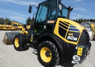 Utovarivači na kotačima Komatsu WA80M-8E0