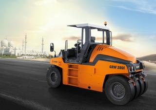 Valjci Valjci s gumenim kotačima Hamm GRW 280i-20