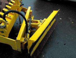 Valjci Valjci s jednim bubnjem Bomag BW 145 PDH-4