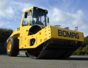 Valjci Valjci s jednim bubnjem Bomag BW 216 D-4