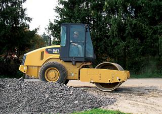 Valjci Valjci s jednim bubnjem Caterpillar CS44