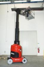 Teleksopska podizna platforma Vertikalna podizna platforma s jednim jarbolom Manitou 100 VJR Evolution