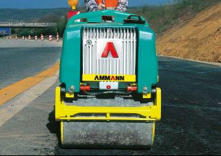 Valjci Vibracijski valjci za rovove Ammann ARW 65