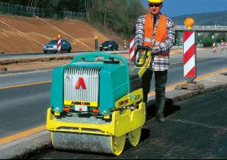 Valjci Vibracijski valjci za rovove Ammann ARW 65