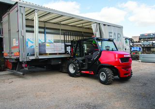 Viličari za neravne terene Manitou MC 30-4