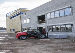 Viličari za neravne terene Manitou MC 30-4