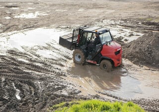 Viličari za neravne terene Manitou MC 30-4