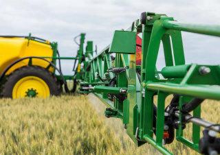 Vučene prskalice John Deere M732i