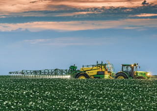 Vučene prskalice John Deere M944i