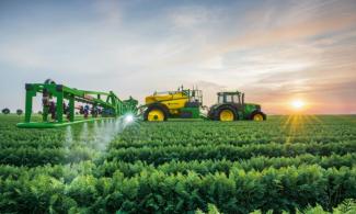 Vučene prskalice John Deere M962