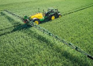 Vučene prskalice John Deere R732i 