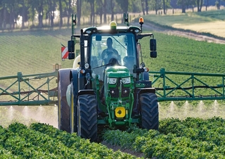 Vučene prskalice John Deere R732i