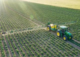 Vučene prskalice John Deere R732i