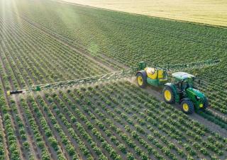 Vučene prskalice John Deere R732i 