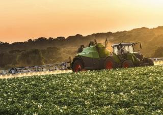 Vučene prskalice Fendt Rogator 355