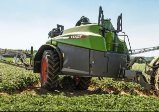 Vučene prskalice Fendt Rogator 355