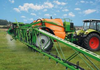 Vučene prskalice Amazone UX 3200 Special (21)