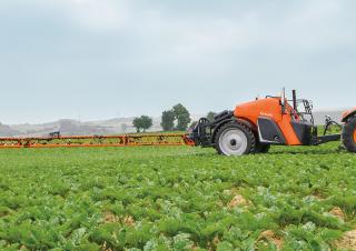 Vučene prskalice Kubota XTS3-2.600l