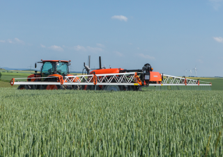 Vučene prskalice Kubota XTS3-3.200l iXflow-Air