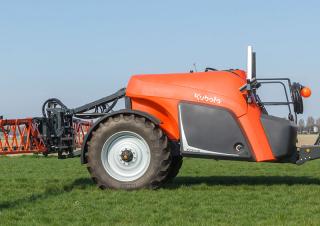 Vučene prskalice Kubota XTS4-4.600l 