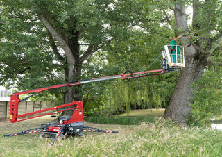 Zglobna podizna platforma Zglobna podizna platforma na gusjenicama Hinowa Lightlift 14.70 IIIS