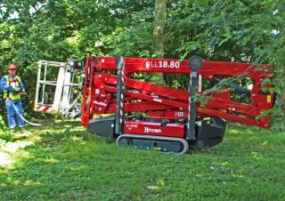 Zglobna podizna platforma Zglobna podizna platforma na gusjenicama Hinowa Lightlift 18.80 Performance IIIS