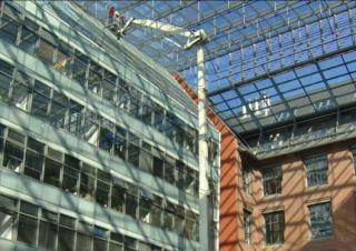 Zglobna podizna platforma Zglobna podizna platforma na gusjenicama TEUPEN TL156A 