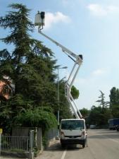 Zglobna podizna platforma Dizala sa zglobnom granom montirana na prikolicu GSR E 180 PX Basic