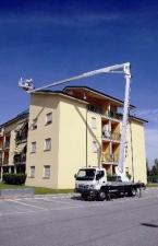 Zglobna podizna platforma Dizala sa zglobnom granom montirana na prikolicu Multitel MX 290 EX
