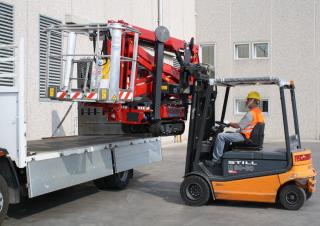 Zglobna podizna platforma Zglobna podizna platforma na gusjenicama Hinowa Lightlift 17.75 Performance IIIS MK3