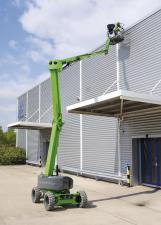 Zglobna podizna platforma Zglobna podizna platforma na kotačima Niftylift HR 17