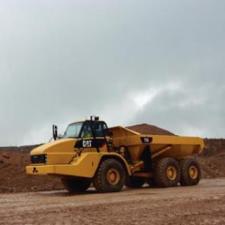 Zglobni kiperi Caterpillar 735B