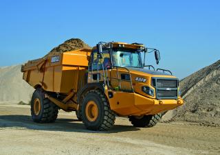 Zglobni kiperi Bell B30E 4x4